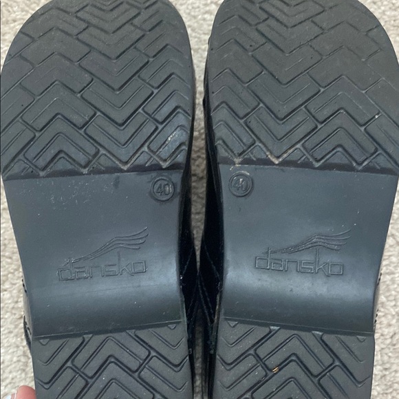 Dansko Black Patent Leather Mules - Picture 4 of 4